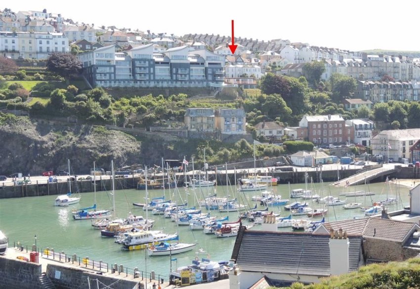 3 bedroom property for sale in Hillsborough Road,