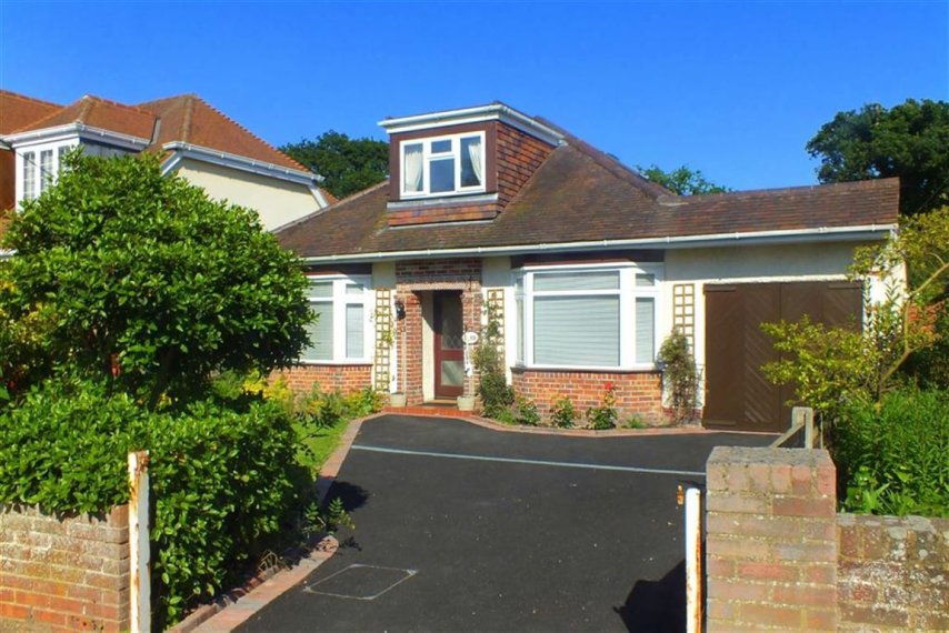 4 bedroom property for sale in River Way, Christchurch, Dorset Guide