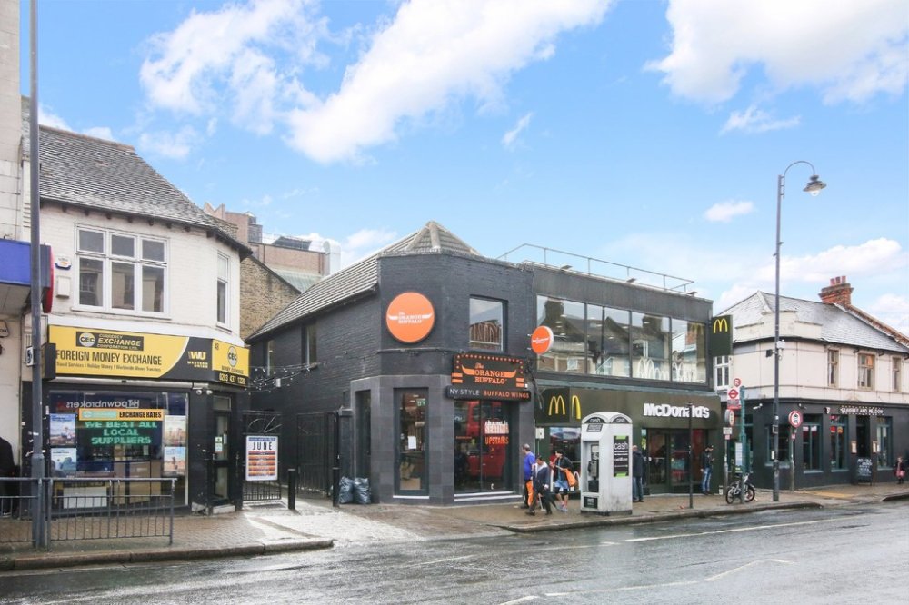 property for sale in 46 Mitcham Road, Tooting, SW17 9NA £775,000