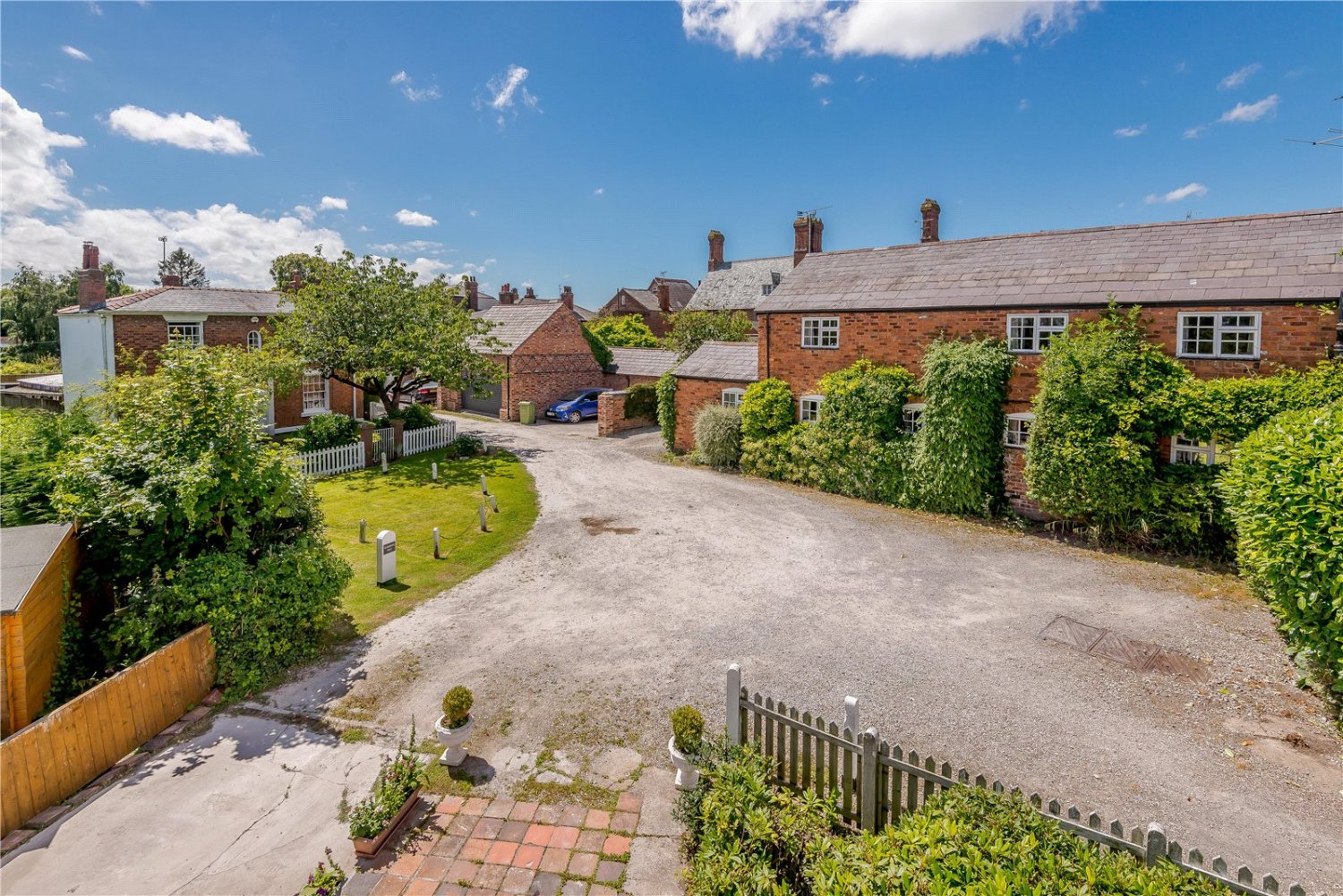 JacksonStops 3 bedroom property for sale in Private Walk, Great