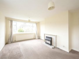 Chestnut Drive, Bawtry, Doncaster thumb 2