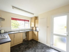Chestnut Drive, Bawtry, Doncaster thumb 3