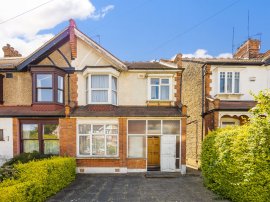 Dukes Avenue, New Malden photo