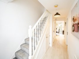 Farfield Rise, Brighouse thumb 3