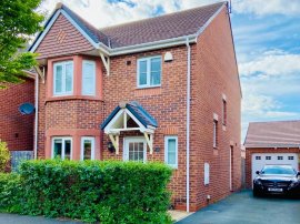 Hesketh Way, Bromborough, Wirral photo