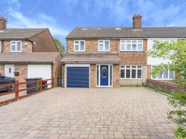 Briarley Close, BROXBOURNE thumb 1