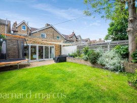 Larkfield Road, Richmond photo