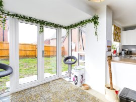 Athelney Avenue, Westbury thumb 3