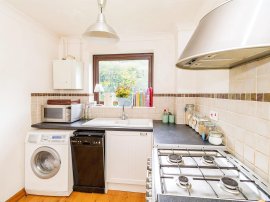 Lowden Close, Winchester thumb 3