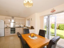 Thompson Way, Rothwell, Kettering thumb 3