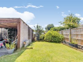 Moor Knoll Close, East Ardsley, Wakefield thumb 2