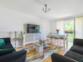 Crofton Way, Enfield thumb 2