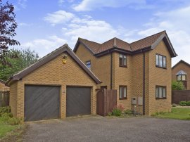 Berberis Close, Walnut Tree, Milton Keynes thumb 1