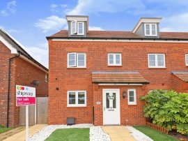 Silverwoods Way, Kidderminster photo