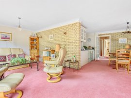 Rambling Way, Potten End, Berkhamsted thumb 3