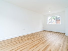 Ryall Close, Bricket Wood, St. Albans thumb 3