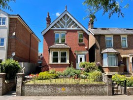 Bellingdon Road, CHESHAM photo
