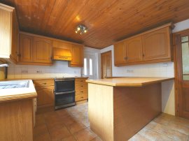 Hughes Crescent, Longcot, Faringdon thumb 2