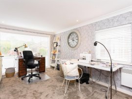 Derwent Drive, Childer Thornton, Ellesmere Port thumb 2