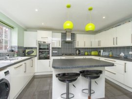 Royal Birkdale Way, Normanton thumb 3
