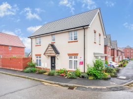 Emerald Crescent, Swindon photo