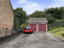 Beech Wood Drive, Tonyrefail, Porth thumb 2