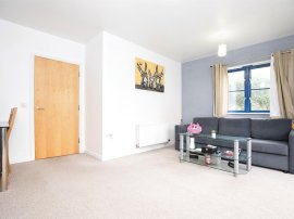 West Cotton Close, Southbridge, Northampton thumb 3