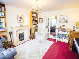 Silverdale Close, Frodsham thumb 2