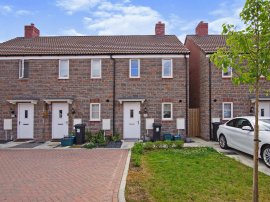 Fuchsia Road, Emersons Green, Bristol photo