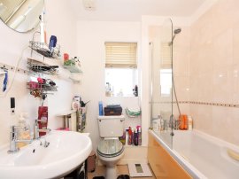 Goodwin Close, Chelmsford thumb 3