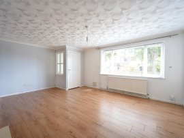 Woodhay Walk, Havant thumb 2