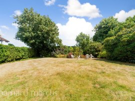 Manor Drive, Surbiton thumb 2