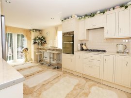 Sandy Lane, Titton, Stourport-On-Severn thumb 3