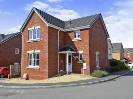 Worcester Court, Tonyrefail, Porth thumb 1