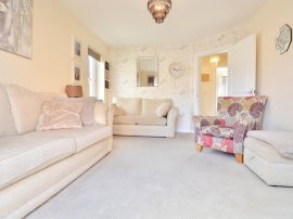 Worcester Court, Tonyrefail, Porth thumb 3