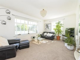 Redhill Drive, Castleford thumb 3