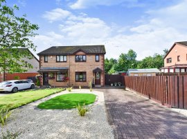 Dalmore Place, Irvine thumb 1
