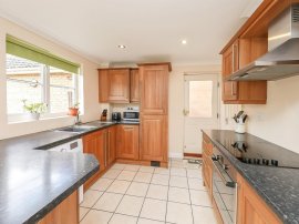 Wilks Farm Drive, Sprowston, Norwich thumb 2