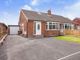 Oakwood Close, NORMANTON photo