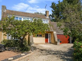 Pentylands Close, Highworth, Swindon thumb 2