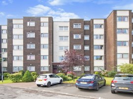 Beechlands Avenue, Netherlee, Glasgow photo