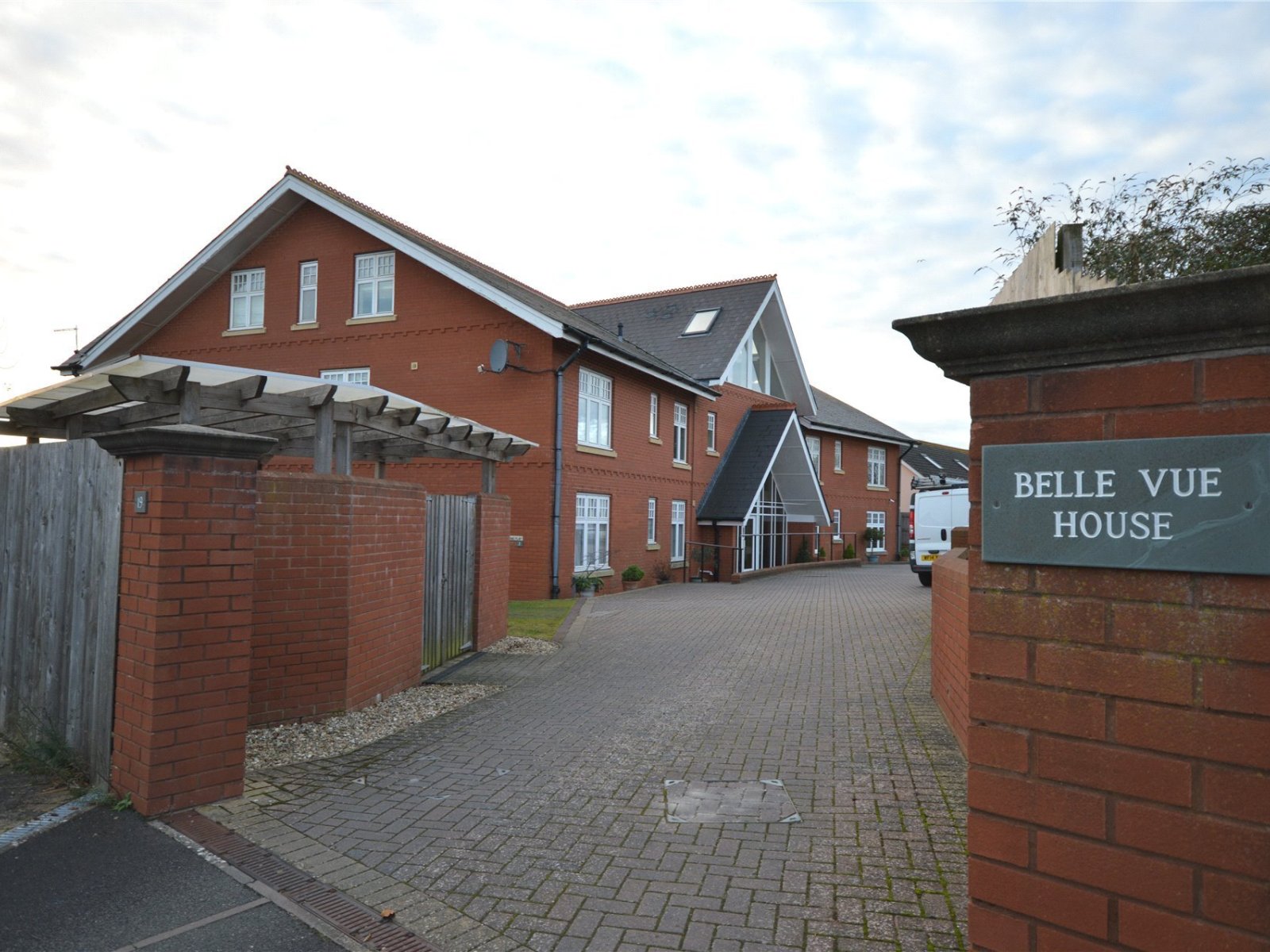 2 bedroom property to let in Belle Vue House, 19 Belle Vue Road, Exmouth, EX8 £850 pcm