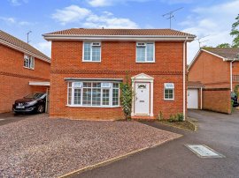 Brambles Close, Colden Common, Winchester thumb 1