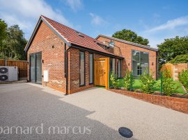 Holmwood Close, Cheam photo