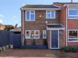 Moor End, Maidenhead photo