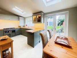 Larkhill Road, Abingdon thumb 2