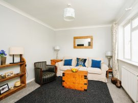 Larkhill Road, Abingdon thumb 3