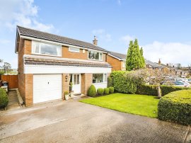 Foxcroft Drive, Brighouse thumb 3