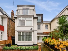 Leinster Avenue, London photo