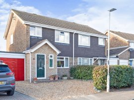 Keats Close, Newport Pagnell photo